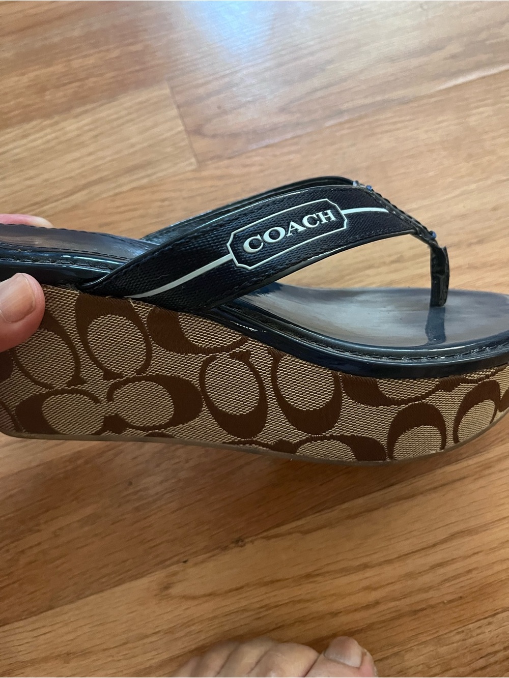 Coach Black Patent Leather Logo Wedge Thong Sandals with Monogram Platform - Picture 2 of 7